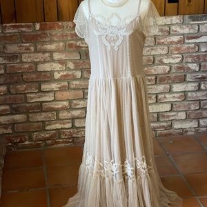 Joyfolie Maxi Lace Dress Cream fully lined
